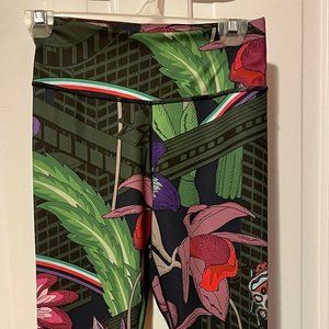 Nike Hawaiian print leggings